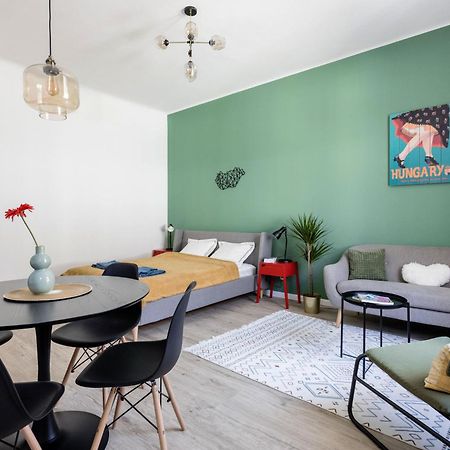 Stylish And Colourful Apartment In The City Centre Budapest Kültér fotó