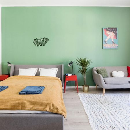 Stylish And Colourful Apartment In The City Centre Budapest Kültér fotó
