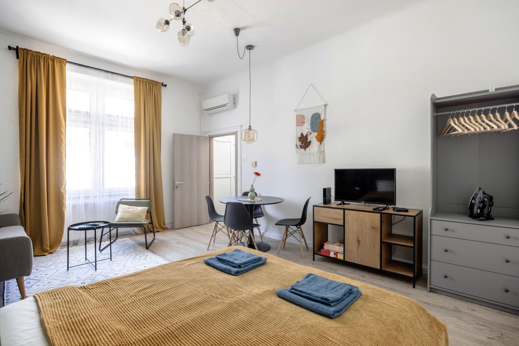 Stylish And Colourful Apartment In The City Centre Budapest Kültér fotó