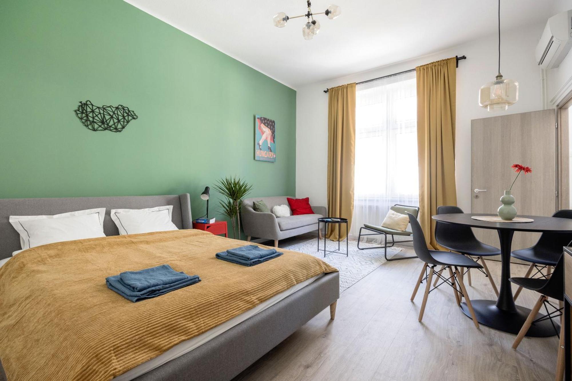 Stylish And Colourful Apartment In The City Centre Budapest Kültér fotó